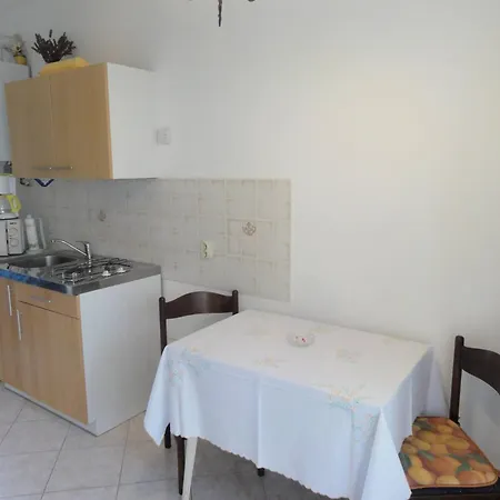Apartamento For 2, Sinisa In